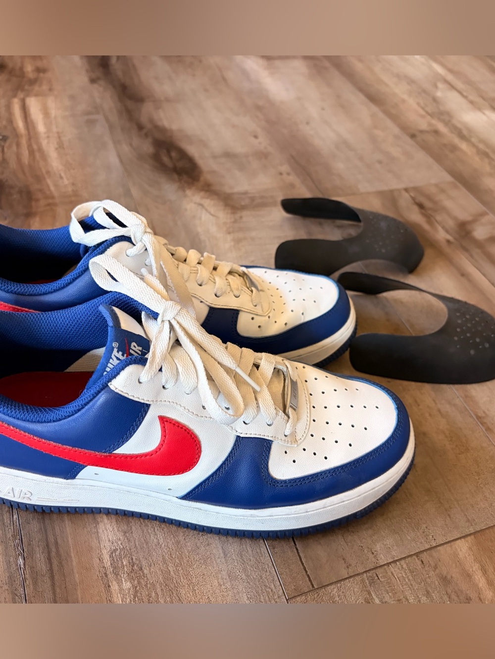 Nike Air Force One 07 USA discontinue men’s/women’s. Crease protectors included